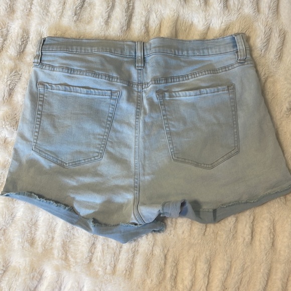 Garage Jean Shorts - Picture 2 of 3